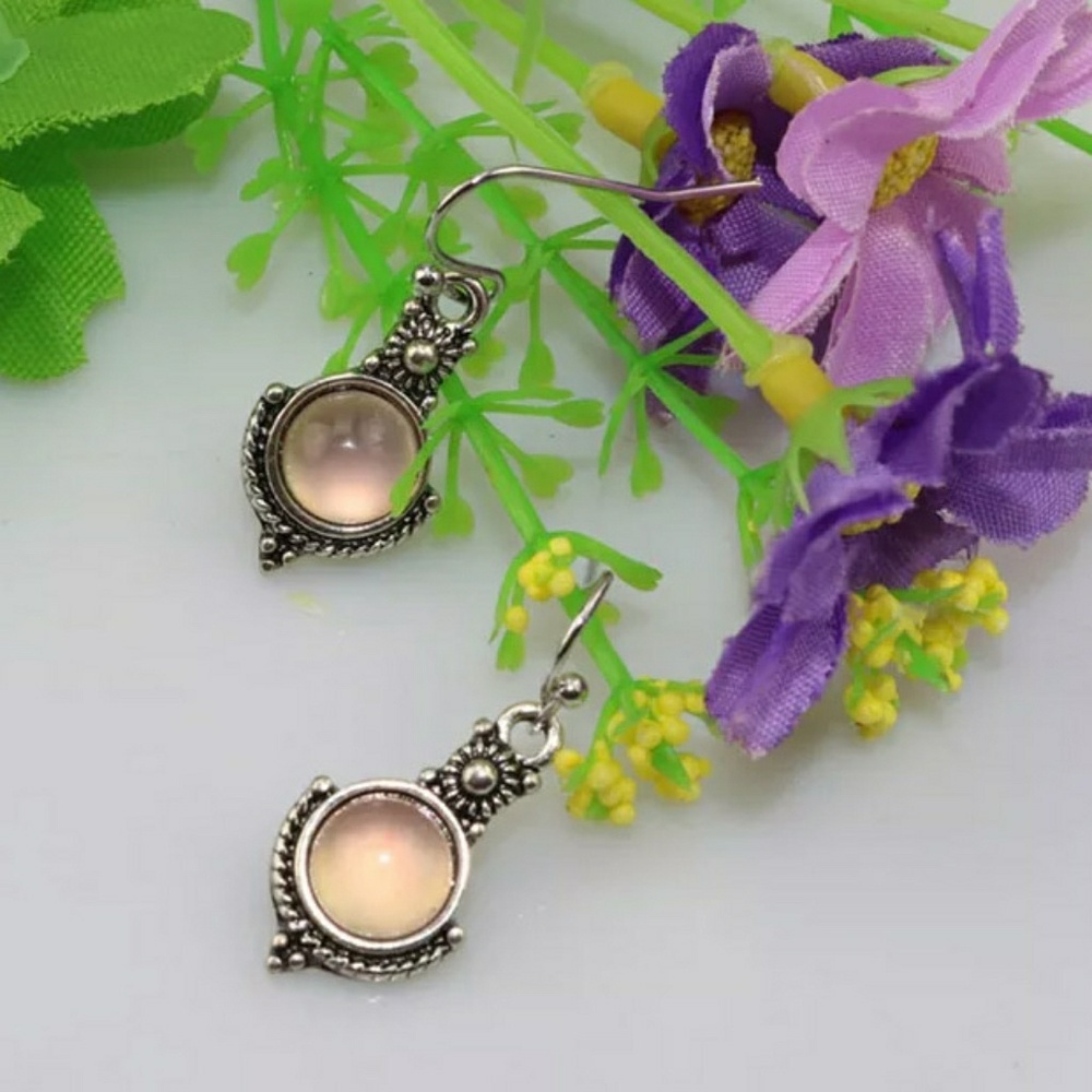 🎀 Stunning Moon Stone Drop Earrings - Picture 6 of 6